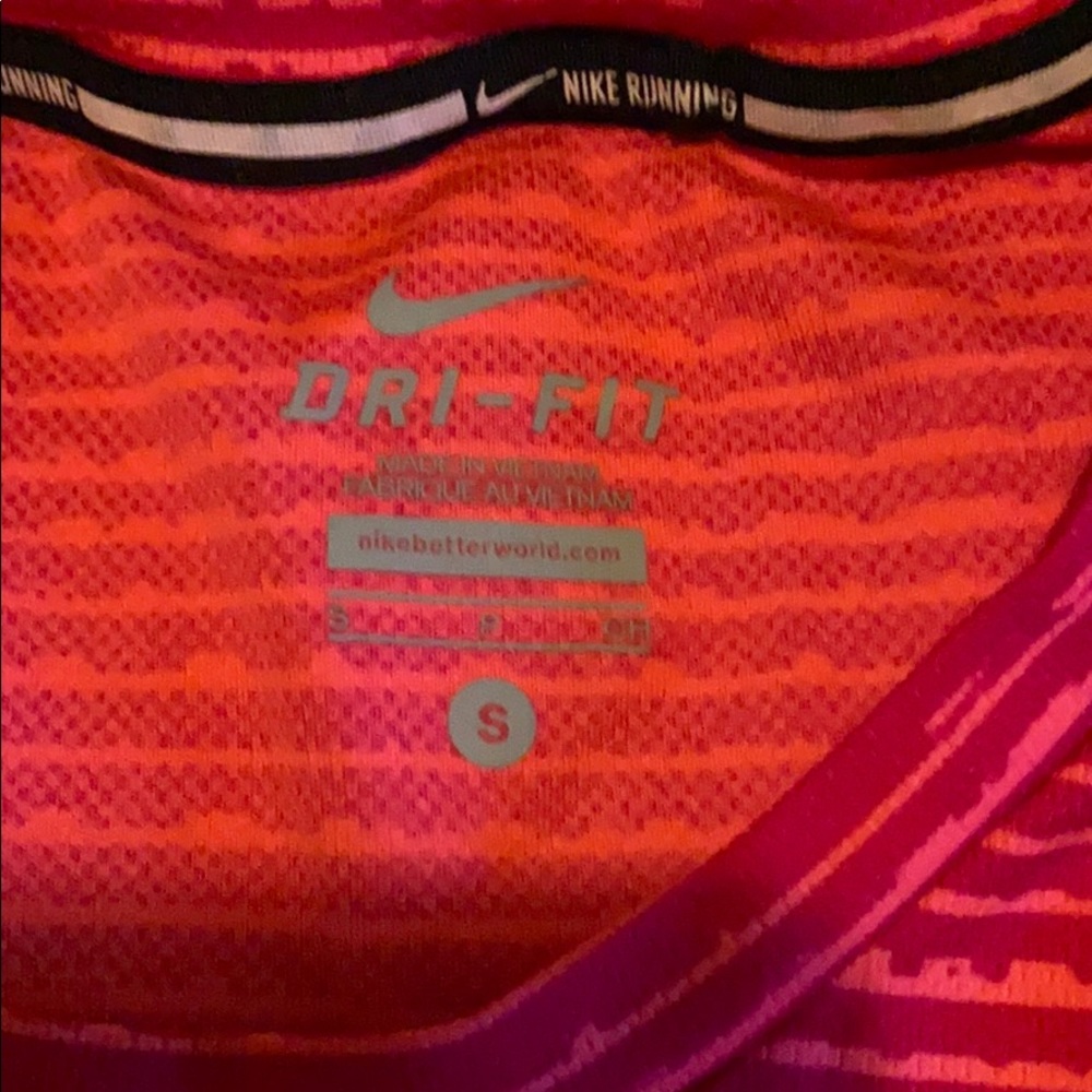 Nike Running Performance Shirt - Picture 3 of 5